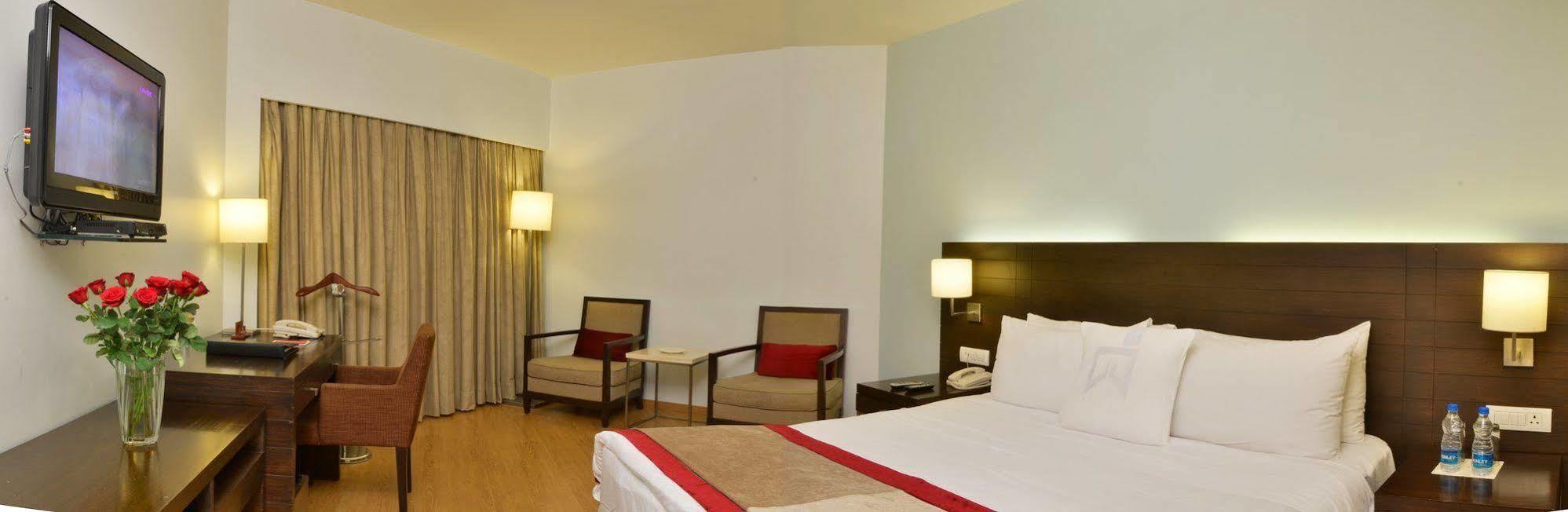 เวลคัมโฮเทล รามอินเตอร์เนชั่นแนล Hotel ออรังกาบัด ภายนอก รูปภาพ
